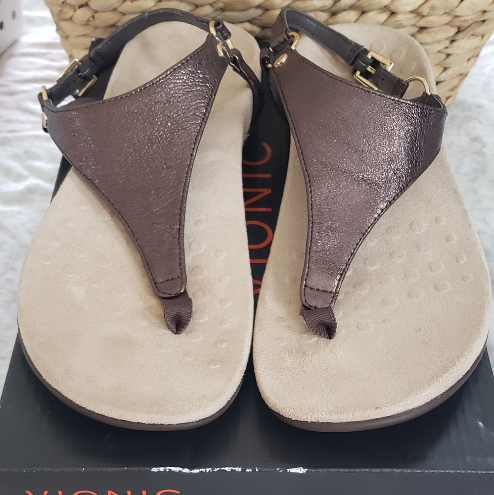 Vionic sandals (metallic bronze)